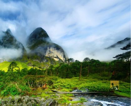 Yeti Foot Trail Trek